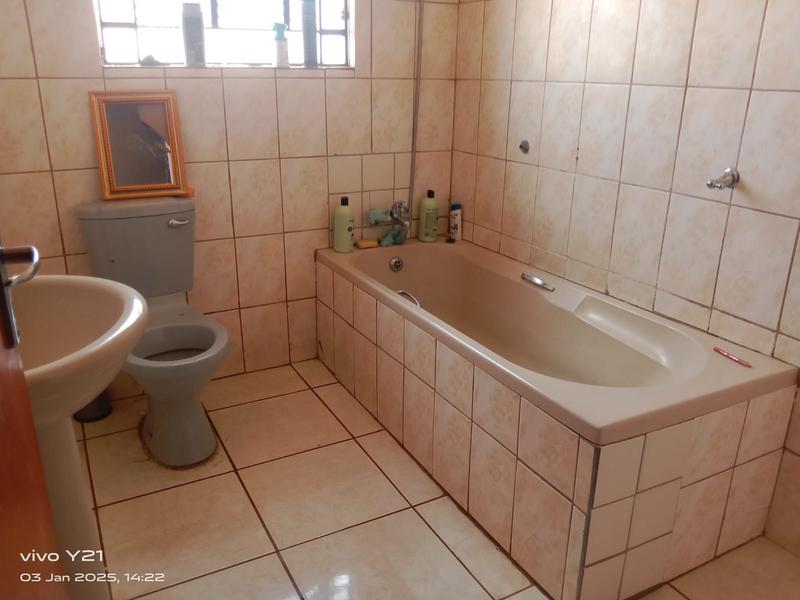 2 Bedroom Property for Sale in Kuruman Northern Cape